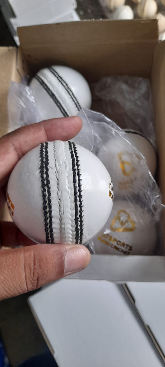 NatSports Club Cricket Leather Ball - White