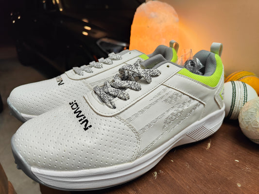 Gowin Tyro Cricket Spike All White Shoes